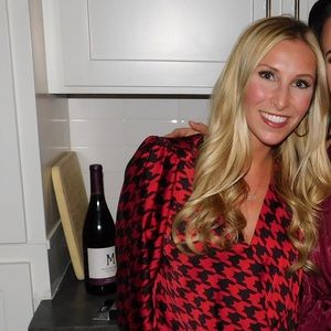 Meet your Posher, Hannah claire